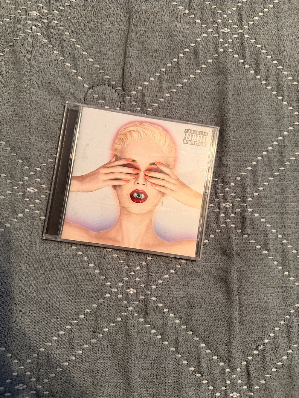 Katy Perry - Witness CD (Pink & White Cover)